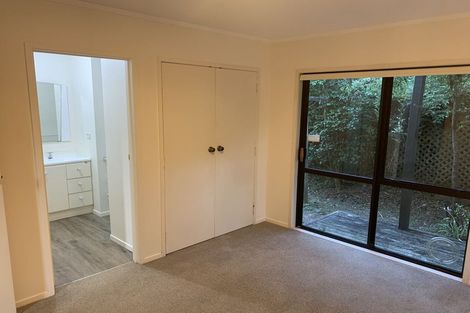 Photo of property in 3 Fayette Place, Te Atatu South, Auckland, 0610