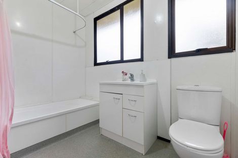 Photo of property in 16 Sarajevo Place, Massey, Auckland, 0614