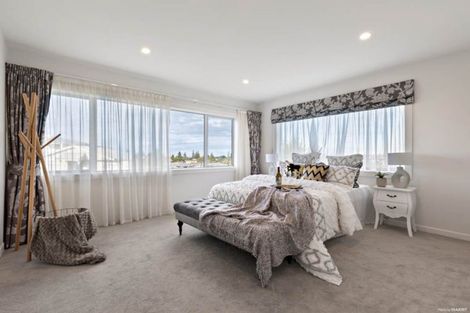 Photo of property in 65 Millennial Way, Orewa, 0931