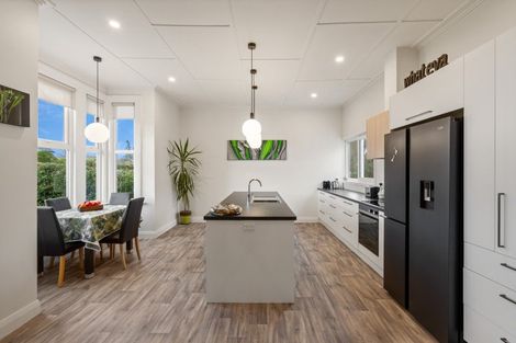 Photo of property in 26 Peel Street, Lawrence, 9532