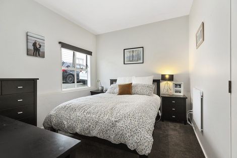 Photo of property in 25u7 Mana Street, Vogeltown, Wellington, 6021