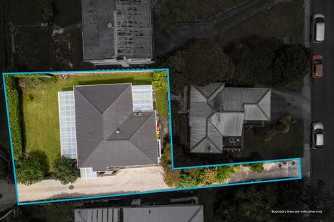 Photo of property in 2/13 Tilden Avenue, Hillcrest, Auckland, 0627
