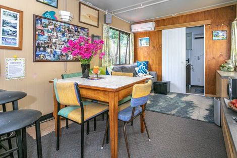 Photo of property in 121 Waireka Place, Whangamata, 3620