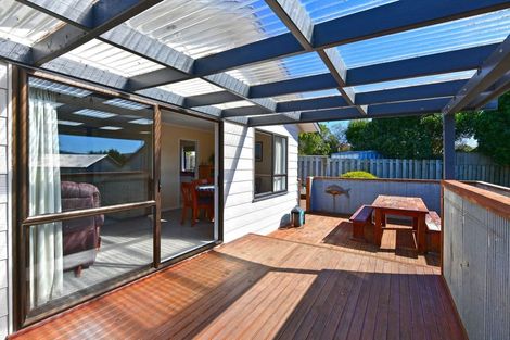 Photo of property in 3 Fenchurch Grove, Stokes Valley, Lower Hutt, 5019