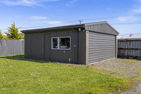 Photo of property in 4 Guernsey Place, Fitzherbert, Palmerston North, 4410