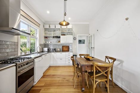 Photo of property in 64 Roseneath Terrace, Roseneath, Wellington, 6011