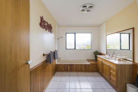 Photo of property in 35 Rangiotu Road, Himatangi, Palmerston North, 4477