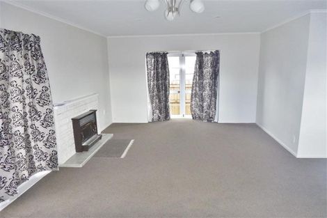 Photo of property in 43 Hallberry Road, Mangere East, Auckland, 2024