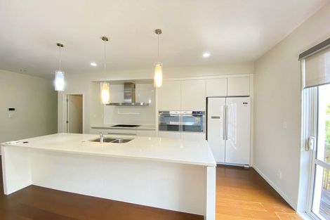 Photo of property in 113 Laurel Oak Drive, Schnapper Rock, Auckland, 0632