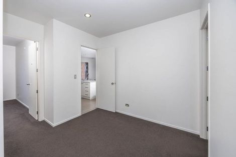 Photo of property in 15 Te Ironui Place, Huntington, Hamilton, 3210