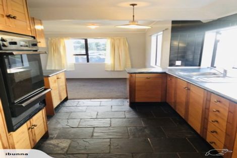 Photo of property in 25 Wingfield Place, Churton Park, Wellington, 6037