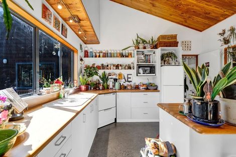 Photo of property in 45a Karina Road, Merrilands, New Plymouth, 4312