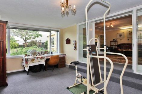 Photo of property in 222 Yaldhurst Road, Avonhead, Christchurch, 8042