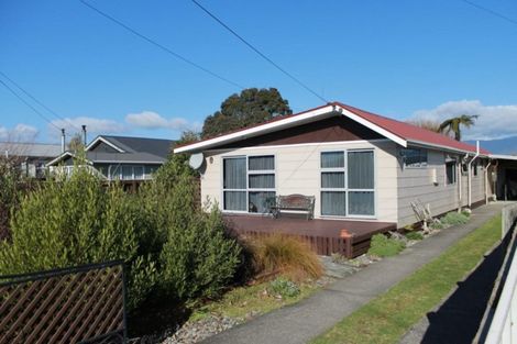 Photo of property in 10 Forbes Street, Westport, 7825