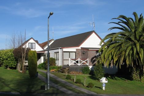 Photo of property in 82 Pelorus Street, Glenview, Hamilton, 3206