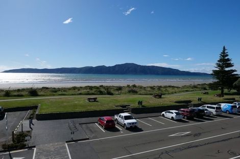 Photo of property in Ocean Apartments, 44-46 Marine Parade, Paraparaumu Beach, Paraparaumu, 5032