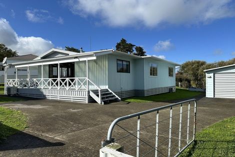 Photo of property in 205 Bridge Street, Eltham, 4322