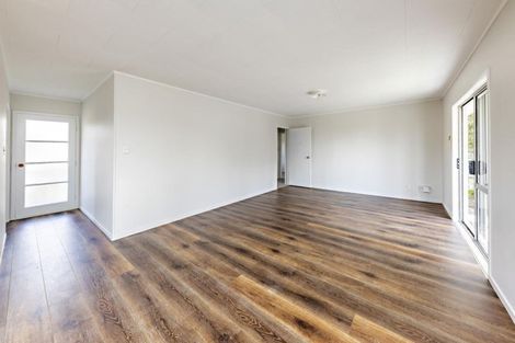 Photo of property in 3 Bundena Place, Clendon Park, Auckland, 2103