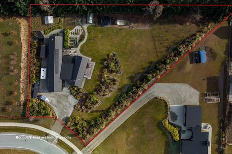 Photo of property in 19 Glenaray Crescent, Wanaka, 9305