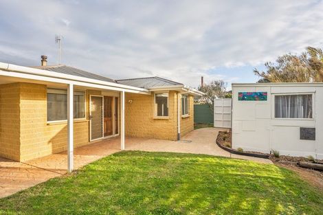 Photo of property in 79 Norfolk Crescent, Otaki Beach, Otaki, 5512