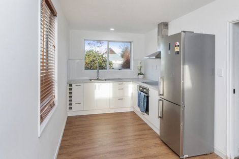 Photo of property in 2/136 Wainoni Road, Avondale, Christchurch, 8061