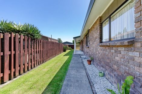 Photo of property in 8 Oak Place, Whakatane, 3120