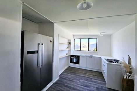 Photo of property in 68 Polson Street, Castlecliff, Whanganui, 4501