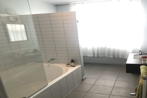 Photo of property in 2u7 King Street, Mount Cook, Wellington, 6021