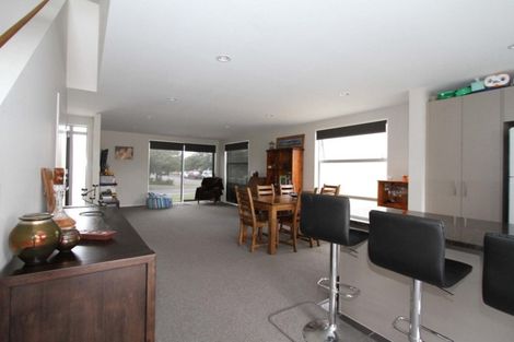 Photo of property in 30 Phar Lap Crescent, Takanini, 2112