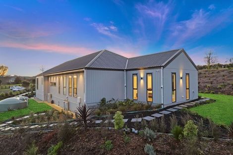 Photo of property in 6 Peet Row, Pokeno, 2471