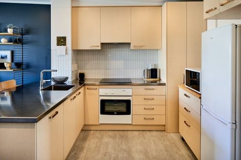 Photo of property in 10/3 Kelvin Grove, Te Aro, Wellington, 6011