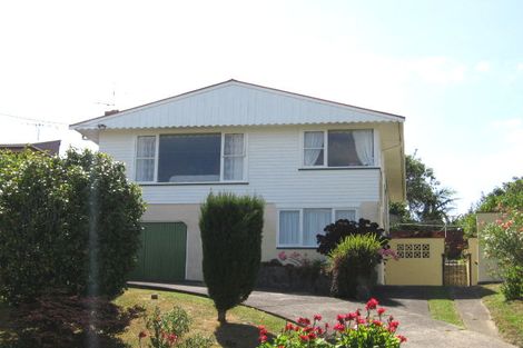 Photo of property in 26 City View Terrace, Birkenhead, Auckland, 0626