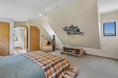 Photo of property in 36 Greenstone Place, Fernhill, Queenstown, 9300