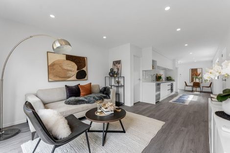 Photo of property in 26-28 Pomaria Road, Henderson, Auckland, 0610