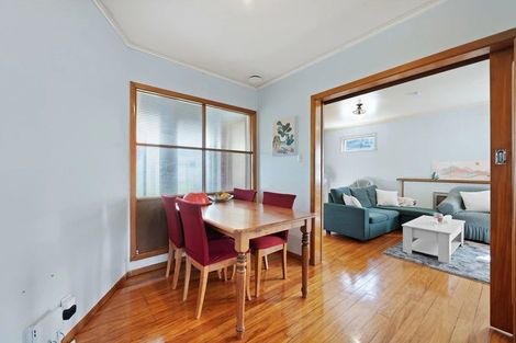 Photo of property in 281 Pakuranga Road, Pakuranga Heights, Auckland, 2010