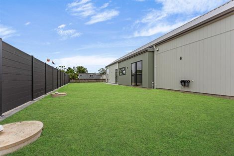 Photo of property in 104 Mataikokako Loop, Kawakawa Bay, 2585