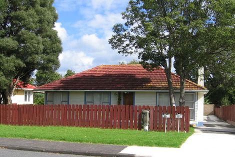 Photo of property in 60 Kervil Avenue, Te Atatu Peninsula, Auckland, 0610