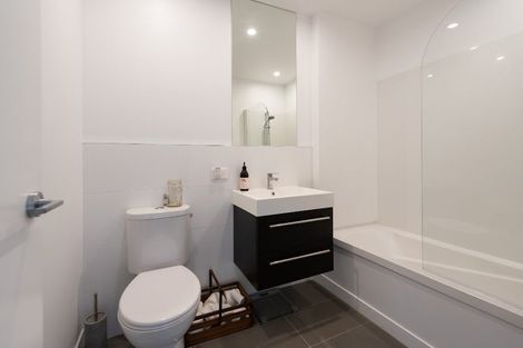 Photo of property in 24u8 Princess Terrace, Newtown, Wellington, 6021