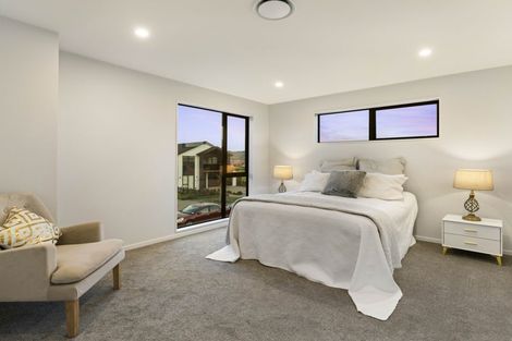 Photo of property in 17 Seagreen Avenue, Rosehill, Papakura, 2113