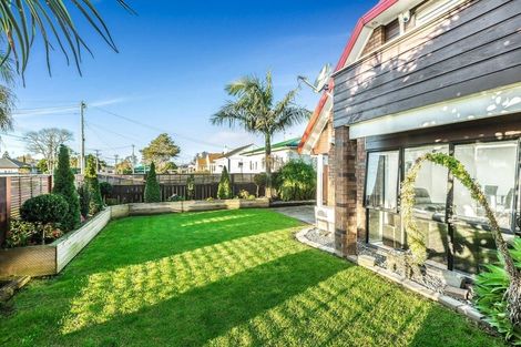 Photo of property in 2/57 Hoteo Avenue, Papatoetoe, Auckland, 2025