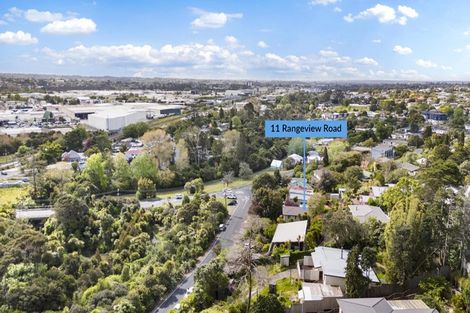Photo of property in 11 Rangeview Road, Sunnyvale, Auckland, 0612