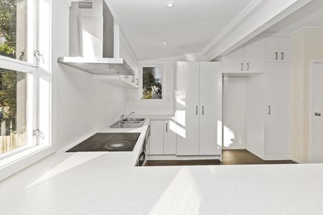 Photo of property in 8 Rata Street, Helensville, 0800