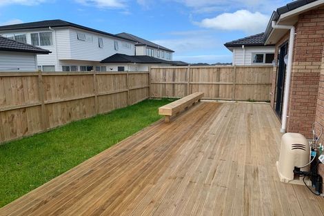 Photo of property in 11 Hinoki Way, Flat Bush, Auckland, 2019