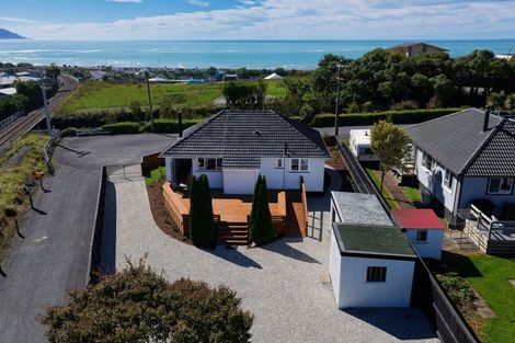 Photo of property in 16 Davidson Terrace, Kaikoura, 7300