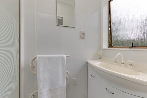 Photo of property in 67 Daffodil Street, Titirangi, Auckland, 0604
