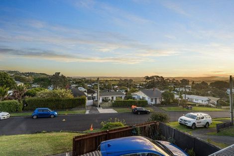 Photo of property in 34 Karaka Street, Helensville, 0800