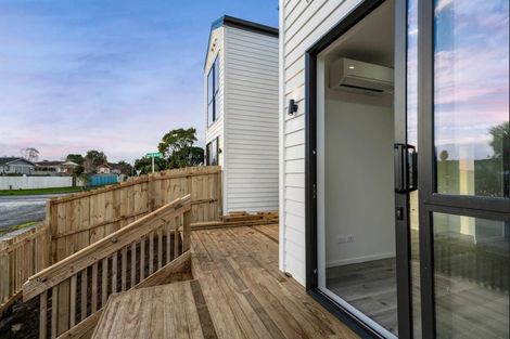Photo of property in 22a Sharland Avenue, Manurewa, Auckland, 2102