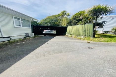 Photo of property in 184 Hutchinson Avenue, New Lynn, Auckland, 0600