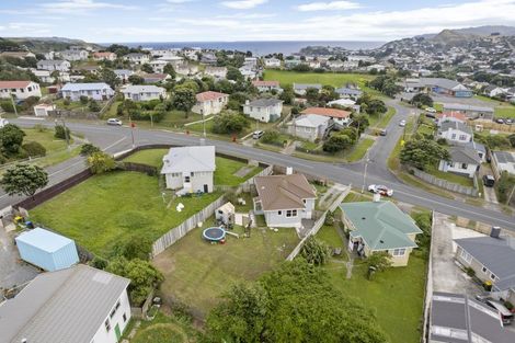 Photo of property in 11 Te Puke Street, Titahi Bay, Porirua, 5022