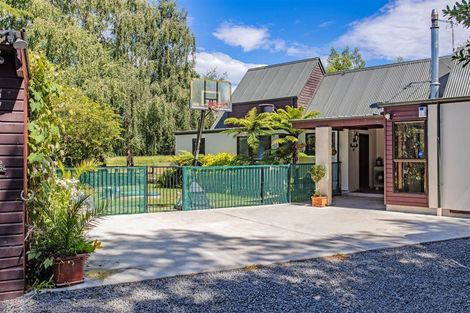 Photo of property in 102 Eders Road, Woodend, 7610